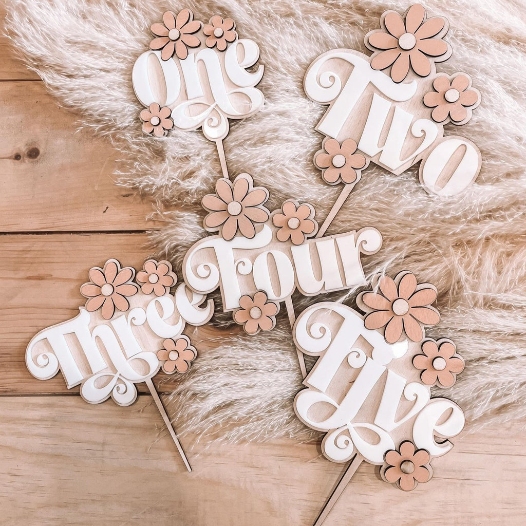 daisy cake topper collection | by Petit Nordique